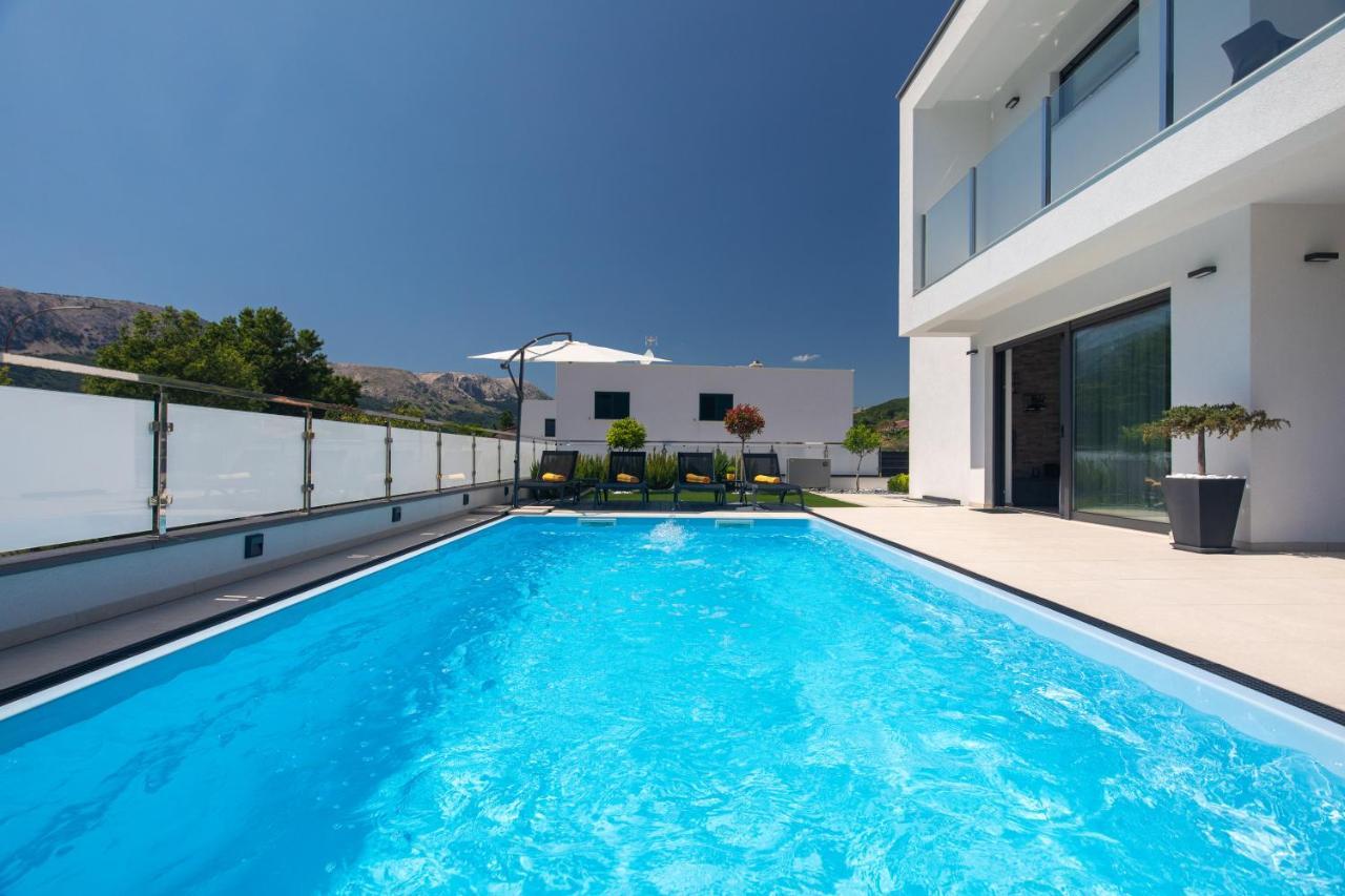 Villa Supernus With Heated Pool Baška Eksteriør bilde