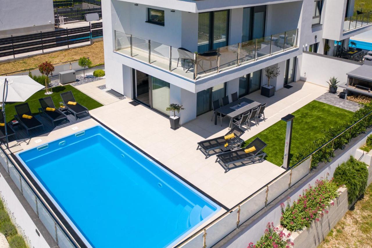 Villa Supernus With Heated Pool Baška Eksteriør bilde